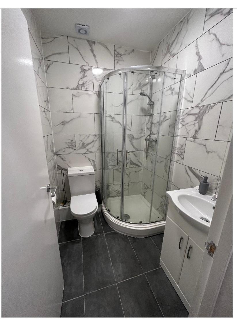 Central Locations 1 Bed Apartments Sleeps 4 런던 외부 사진